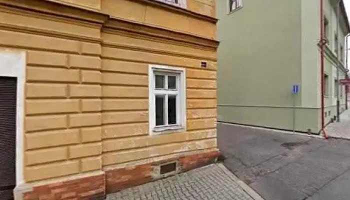 Restaurace Cerny Orel   Orlovsky Pivovar Street View A 360deg - Vilová 18
