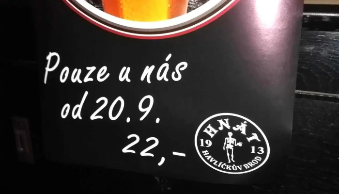 Restaurace Cerveny Hradek Jidlo A Piti - Reynkova 2107