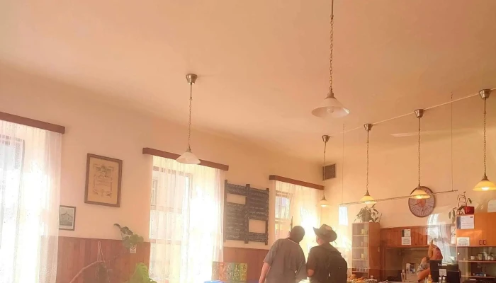Restaurace Ceska Koruna Telefon - Tyršova 197