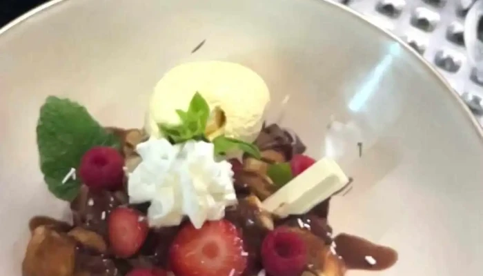 Restaurace Chalupa Bojkovice -  Videa - Nábř. T. G. Masaryka 317