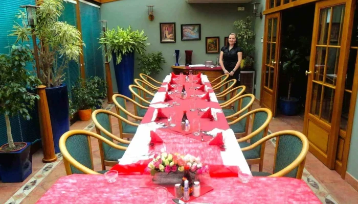 Restaurace Flora -  Vzhled A Atmosfera - 28. Října 1488