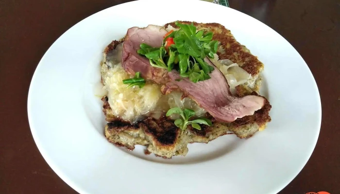 Restaurace Hrad Krupka -  Jidlo A Piti - Horská 104/12