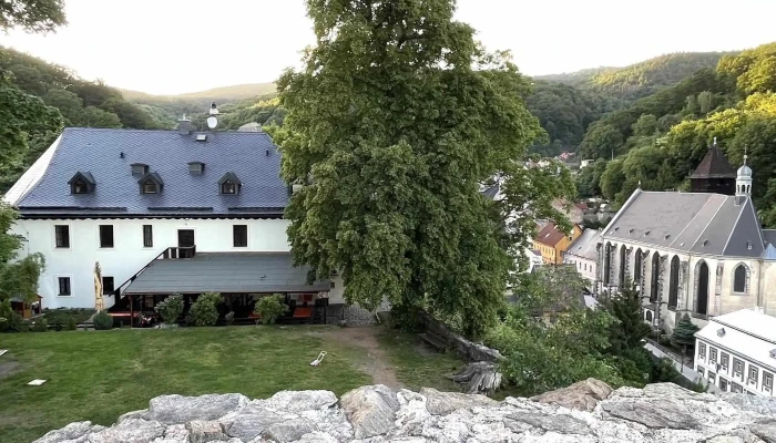 Restaurace Hrad Krupka -  Oteviraci Doba - Horská 104/12