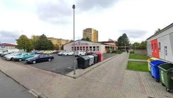 Restaurace Jiskra -  Street View A 360deg - Sídl. Za Chlumem 821