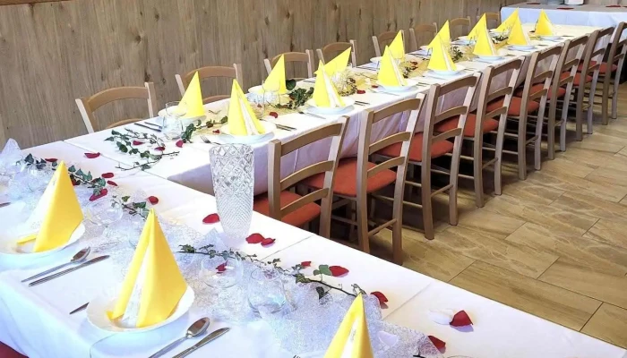 Restaurace Kdsro Vzhled A Atmosfera - Větrný Jeníkov