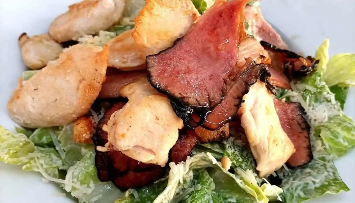Restaurace Kocanda Decin Salat Caesar - Rytířská 77/2