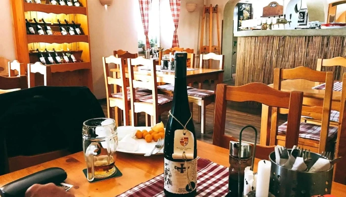 Restaurace Konírna - 463 34 Hrádek Nad Nisou