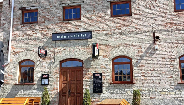 Restaurace Konirna Slevy - Turinského 128