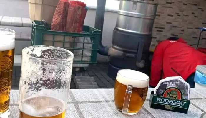 Restaurace Lucni Jidlo A Piti - Luční 5303