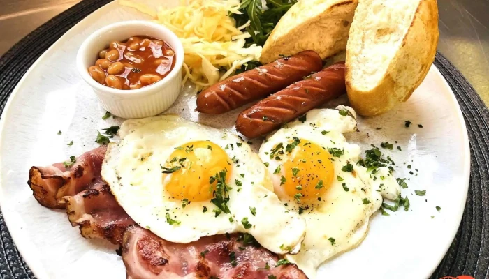 Restaurace Motogrill -  Jidlo A Piti - Hněvkovice 148, E65