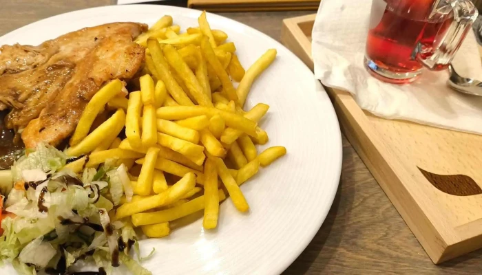 Restaurace Na Kuchynce Instagram - Nám. Jana Žižky Z Trocnova 151/35