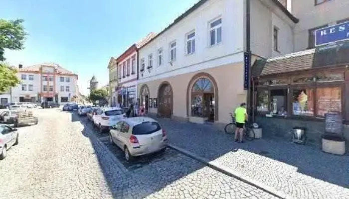 Restaurace Na Kuchynce Street View A 360deg - Nám. Jana Žižky Z Trocnova 151/35