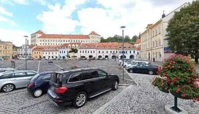 Restaurace Na Namesti Street View A 360deg - Mírové Nám. 45