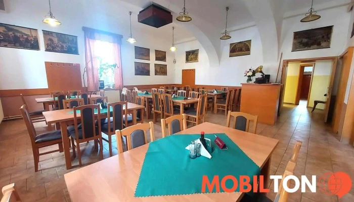 Restaurace Na Radnici -  Vzhled A Atmosfera - Nám. Hilmarovo 16