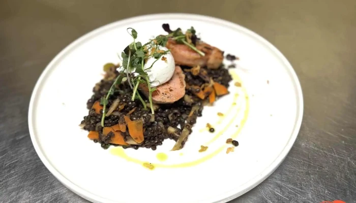 Restaurace Na Rychte Jidlo A Piti - Černokostelecká 577