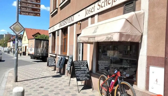 Restaurace Na Růžku - Sedláčkova 45
