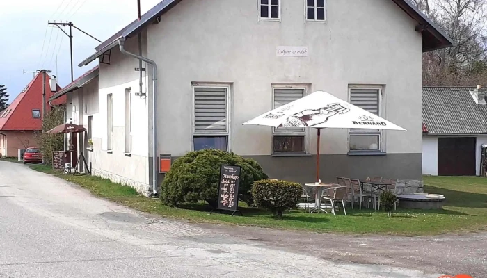 Restaurace Na Venkove Od Vlastnika - Kamenice