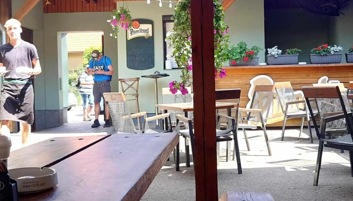 Restaurace Na Zastavce Telefon - Radošovice