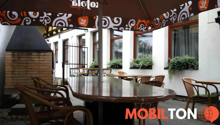 Restaurace Nahon Vzhled A Atmosfera - U Křivačkárny 859