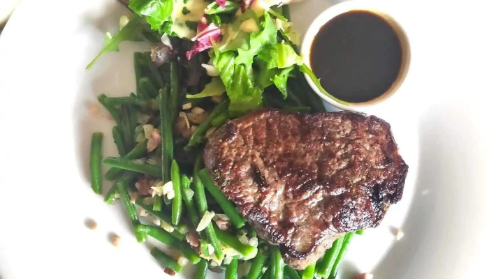 Restaurace Obzor -  Steak - Havlíčkovo Nám. 1439/33