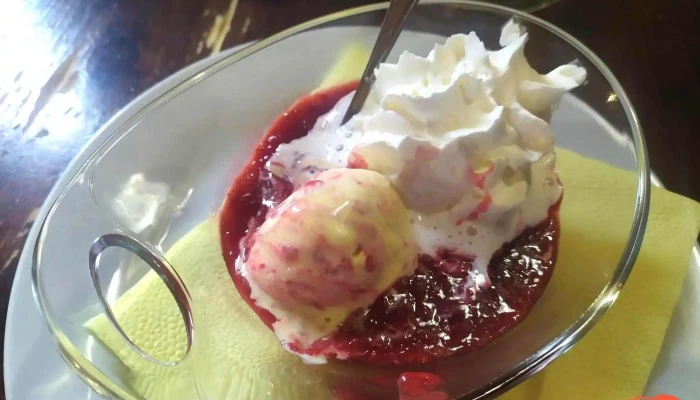 Restaurace Pod Lampou V Teplicich V Sanove Gelato - Lípová 337/10