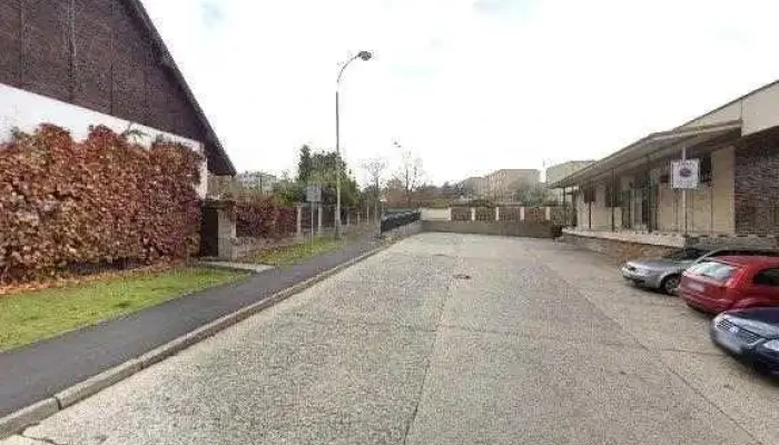 Restaurace Pramen -  Street View A 360deg - Školní 2429
