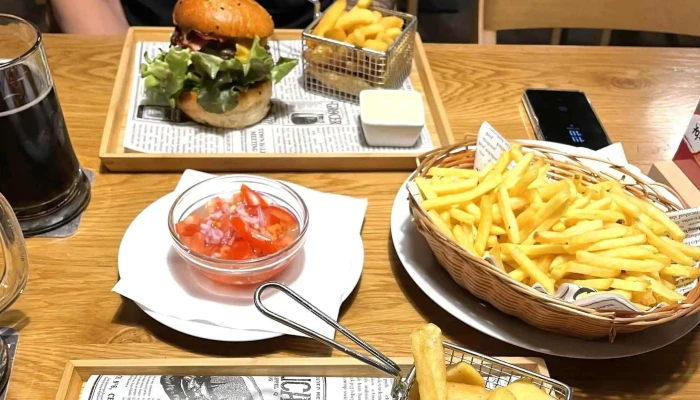 Restaurace Radegastovna Rex -  Instagram - Okružní 4701