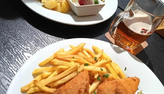 Restaurace Radnicni Sklipek Fish And Chips - Kovářská 20/2