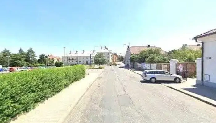 Restaurace Rebelka -  Street View A 360deg - Jablonského 361/24