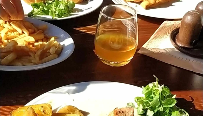 Restaurace Saman Videa - Bynina