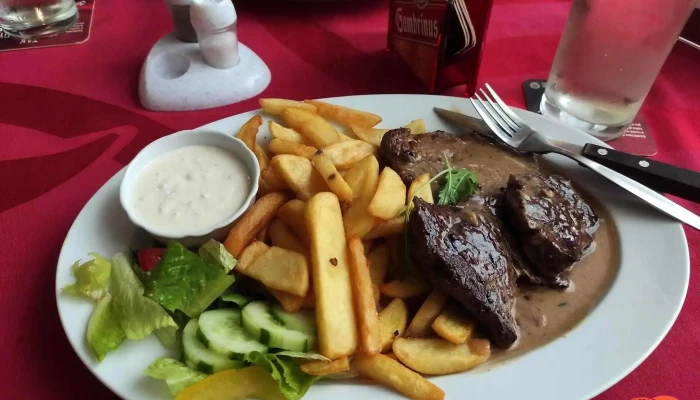 Restaurace Spartak -  Houbova Omacka - 50, Erbenova 2651