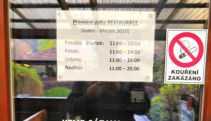 Restaurace Taverna Restaurace Vagon Oteviraci Doba - Poznaňská 297