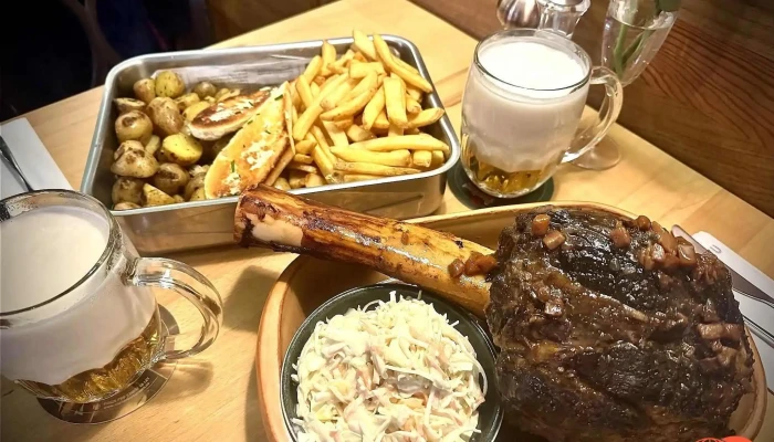 Restaurace U Bohuslavu Jidlo A Piti - Nám. 5. Května 114