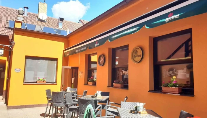 Restaurace U Bohuslavu Vzhled A Atmosfera - Nám. 5. Května 114