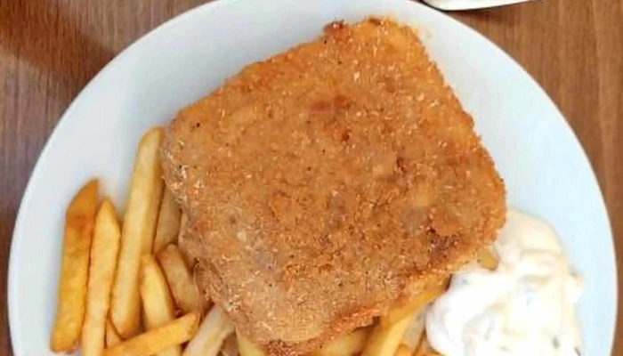 Restaurace U Ceskeho Lva Hledam - Náměstí 100