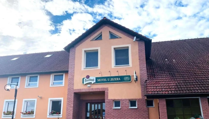 Restaurace U Jezera -  Od Vlastnika - U Jezera 767