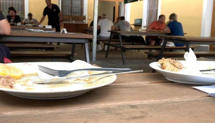 Restaurace U Jonase Webova Stranka - Palackého Nám. 136