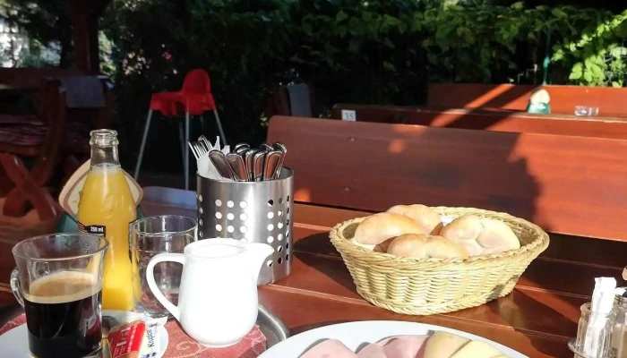 Restaurace U Lisaka Vse - Na Pěšině 48