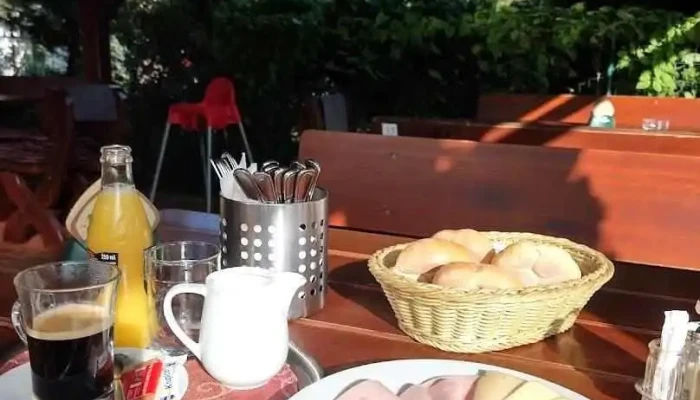 Restaurace U Lišáka - Na Pěšině 48