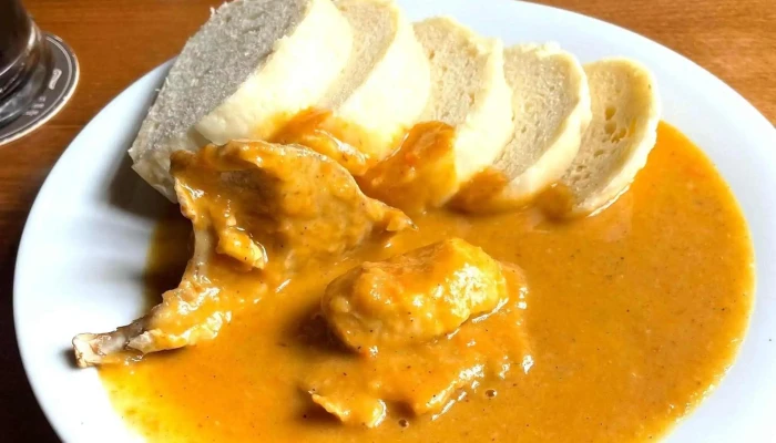 Restaurace U Nadrazi Hledam - U Nádraží 325