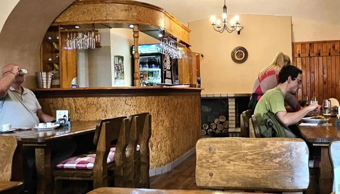 Restaurace U Pava Adresa - Chomutovská 165