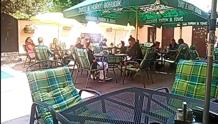 Restaurace V Podzamci   Pizzerie Vse - 3, Masarykova 65