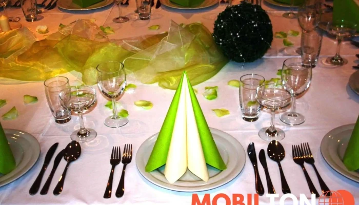 Restaurace Velka Dobra Jidlo A Piti - Karlovarská 315
