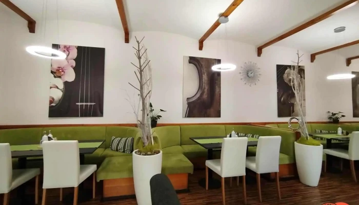 Restaurace Viola -  Lessl Vse - Komenského 34