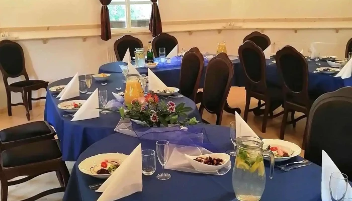 Restaurace Zamecek Dvojhradi   Obora Mstisov Jidlo A Piti - Mstišov