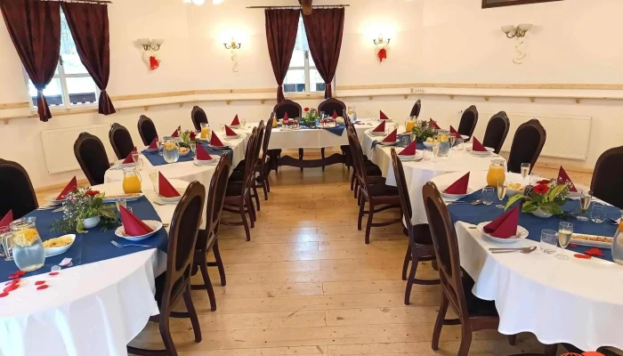 Restaurace Zamecek Dvojhradi   Obora Mstisov Vse - Mstišov