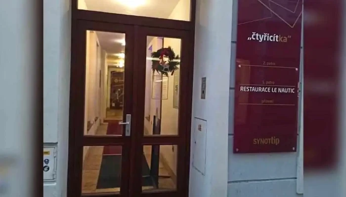 Restaurant Le Nautic -  Od Vlastnika - Prostřední 40
