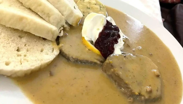 Restaurant Penzion U Buchlovskeho Zamku Svickova Na Smetane - Brněnská 19