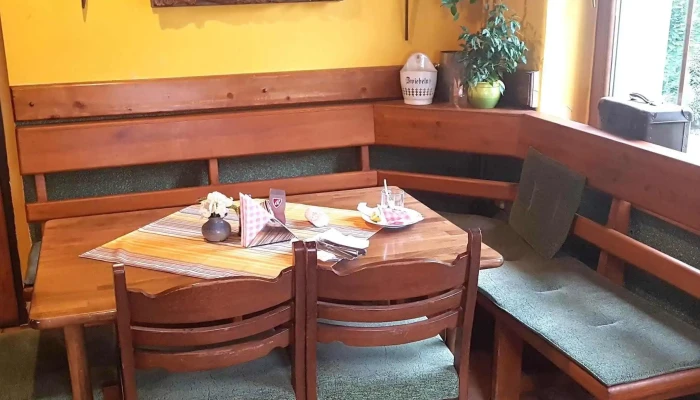 Restaurant U Karlu Vojtěcha Kovaře 264 - Vojtěcha Kováře 264