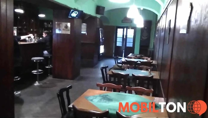 Roznovanka Zelezo Vzhled A Atmosfera - Masarykovo Nám. 38
